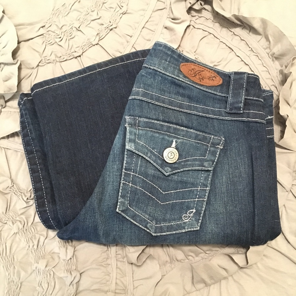 Infusion • distressed dark denim jeans • Size 26